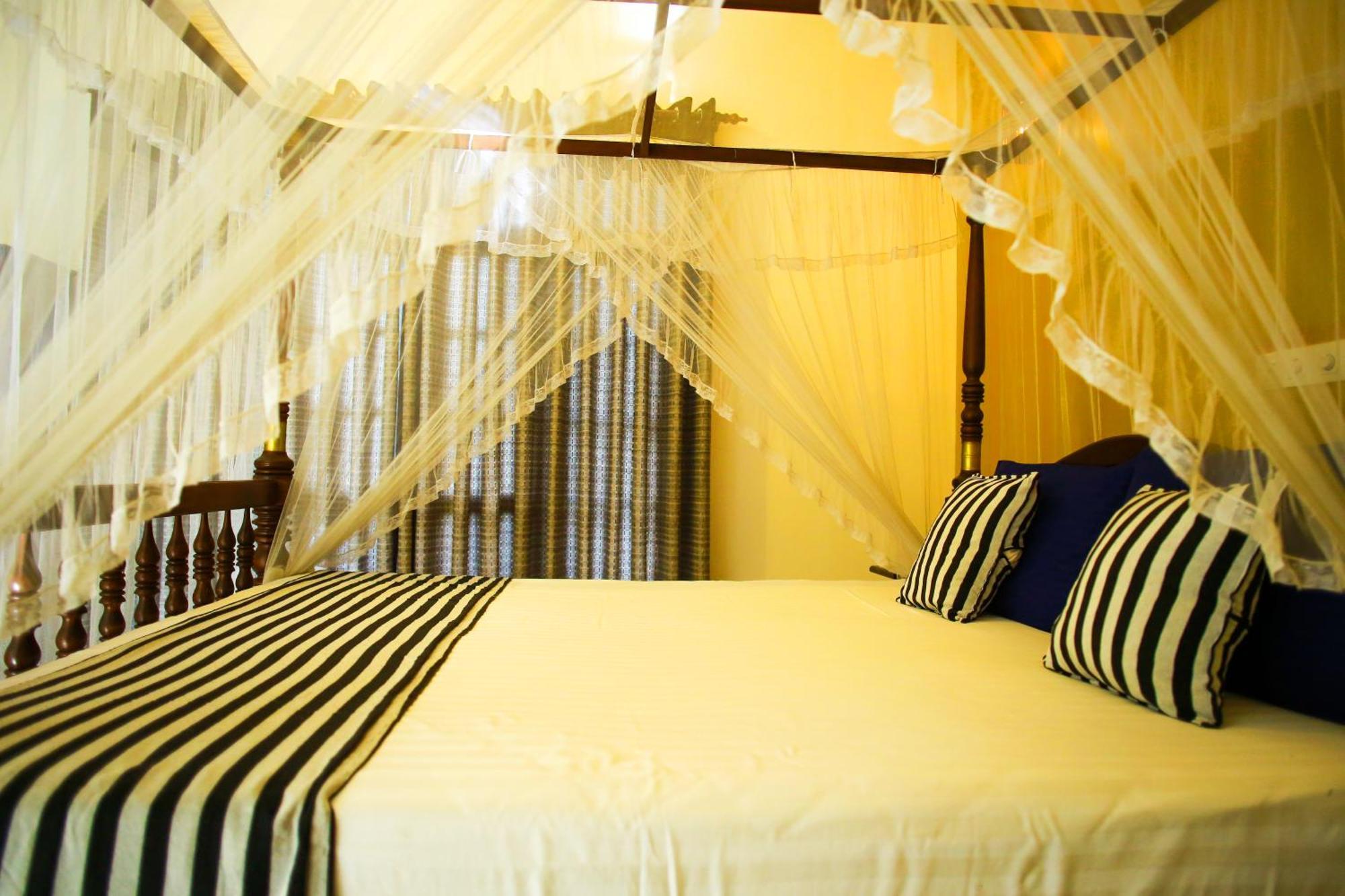 Isindu Sky Lodge Mirissa Extérieur photo