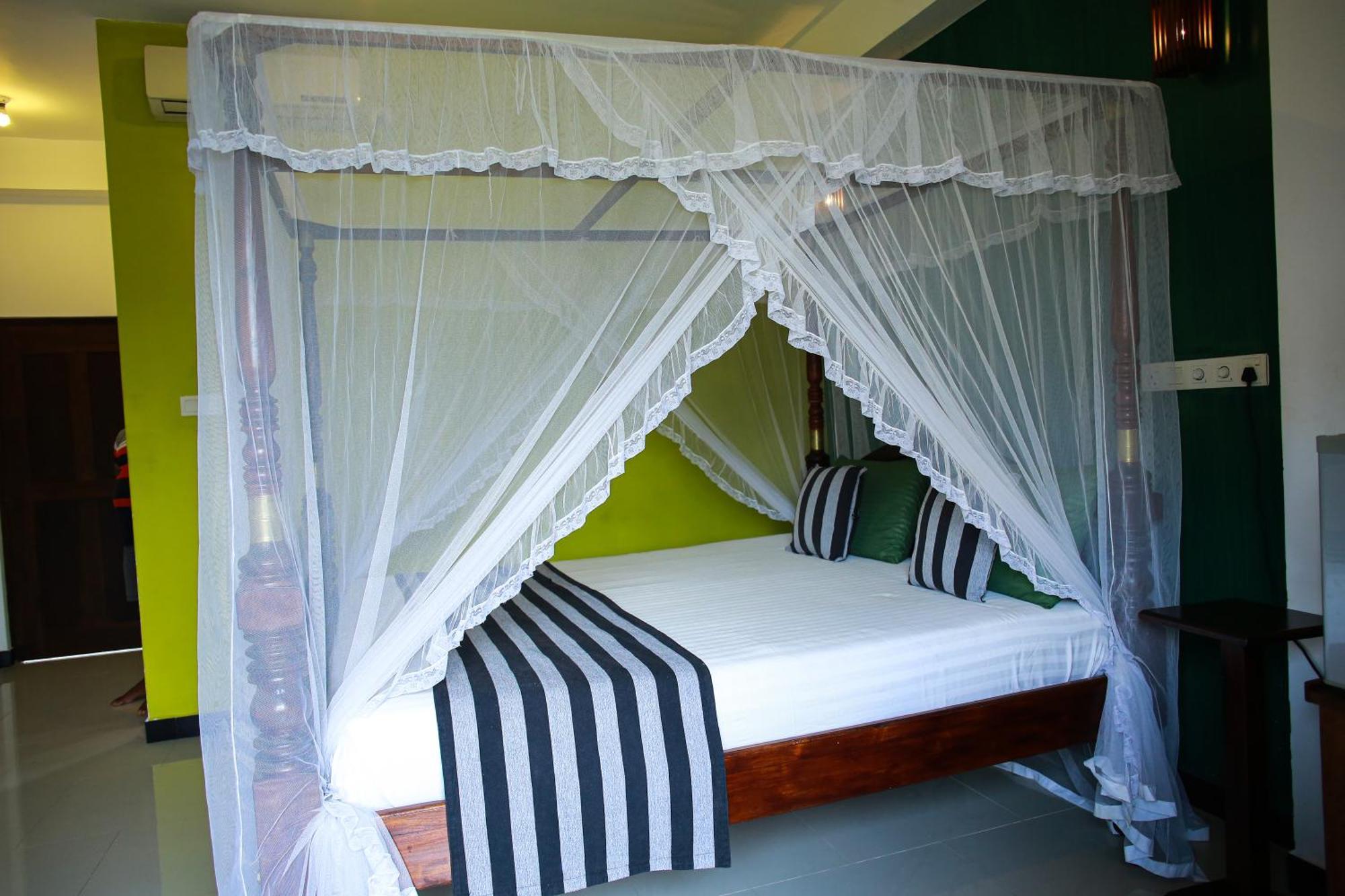 Isindu Sky Lodge Mirissa Extérieur photo